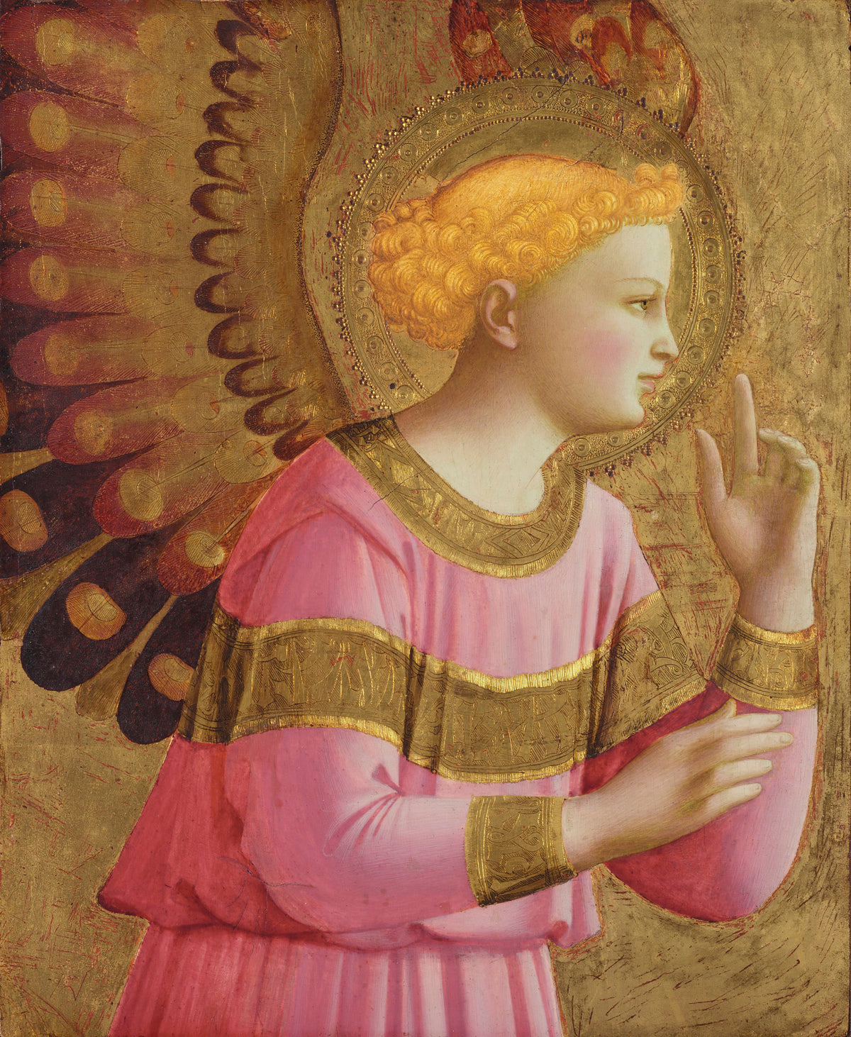 Annunciatory Angel by Fra Angelico — A golden-haired angel raises two fingers against a gold ground