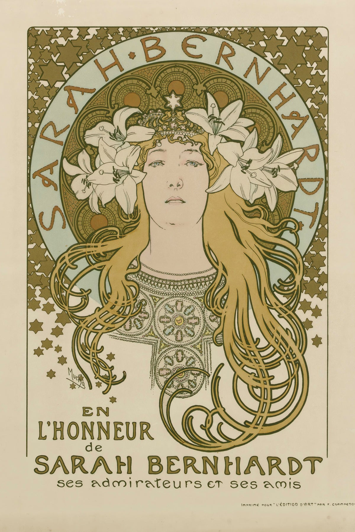 En l’honneur de Sarah Bernhardt, ses admirateurs et ses amis by Alphonse Mucha — A face wreathed in lilies inside a mosaic halo ringed with a name