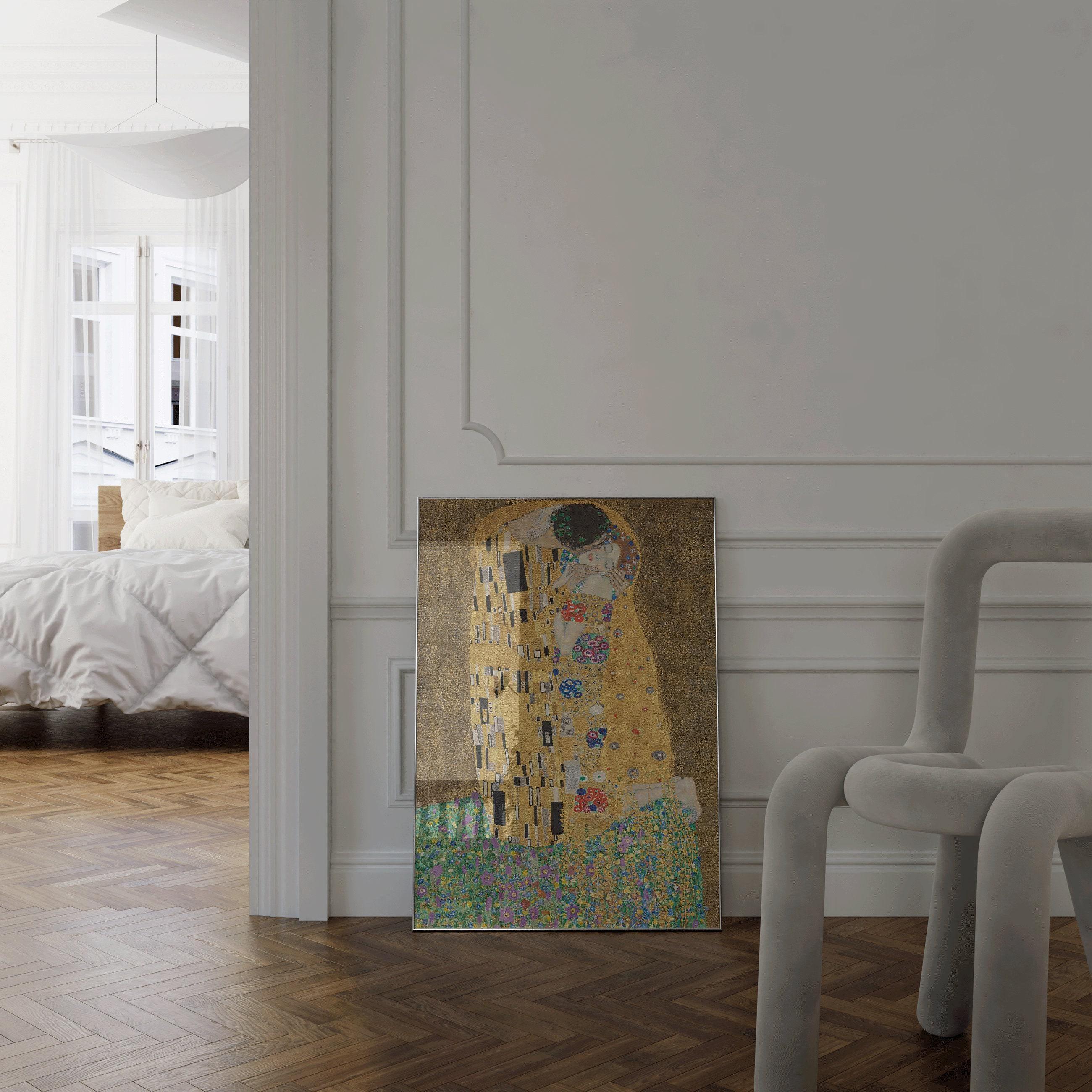 Gustav Klimt - The Kiss | Famous Vintage Painting