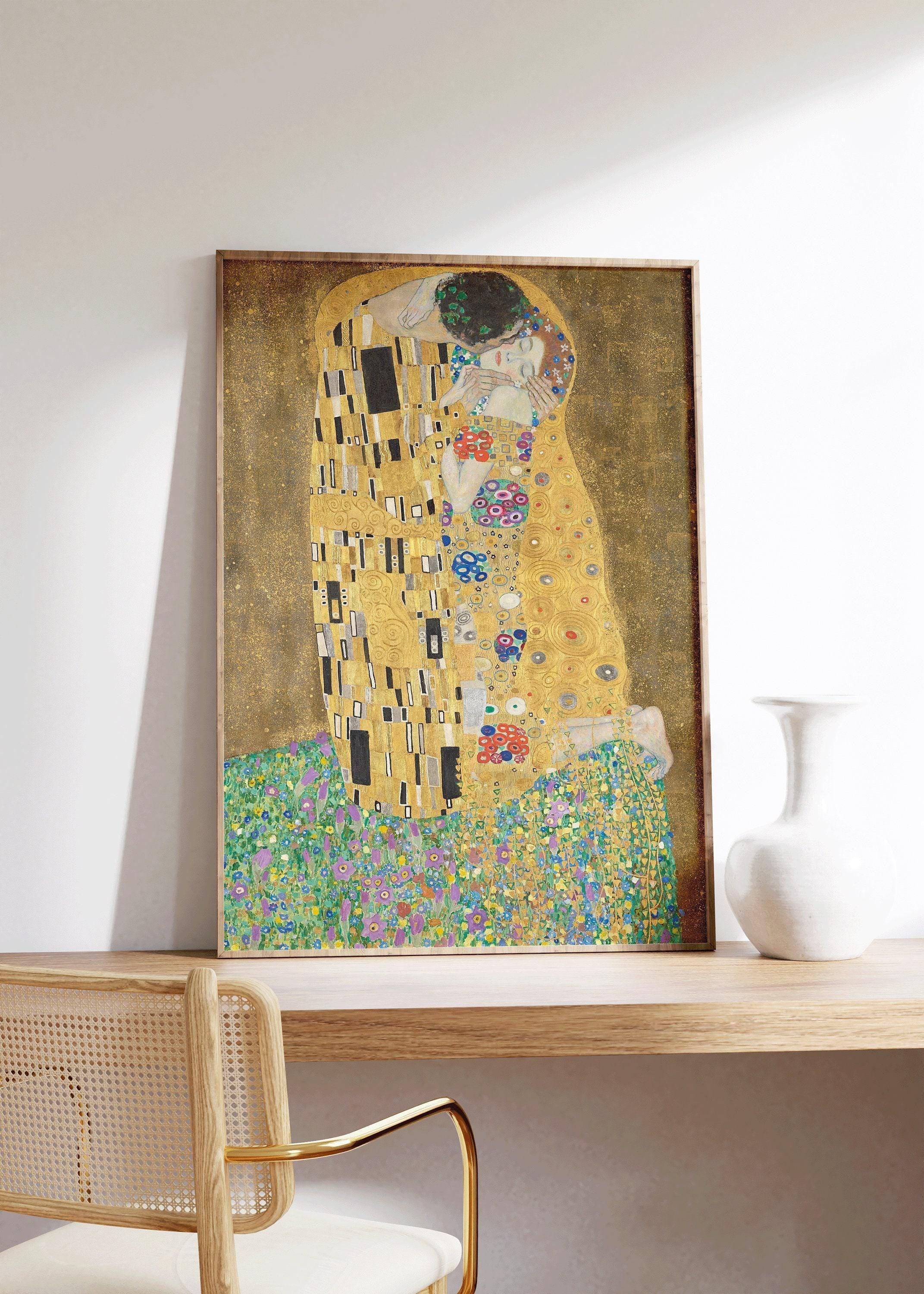 Gustav Klimt - The Kiss | Famous Vintage Painting